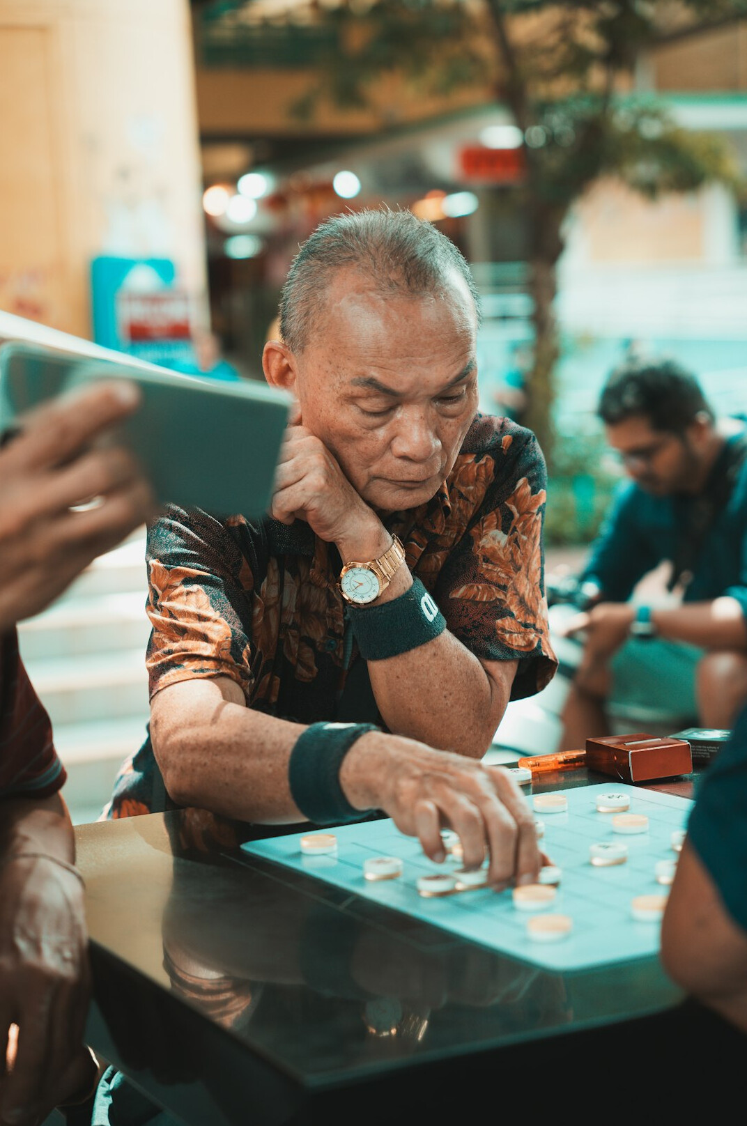 elderly people playing memory games